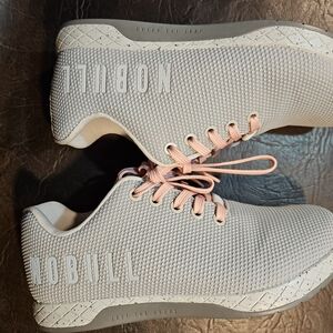 Women's NOBULL shoes Size 7.5